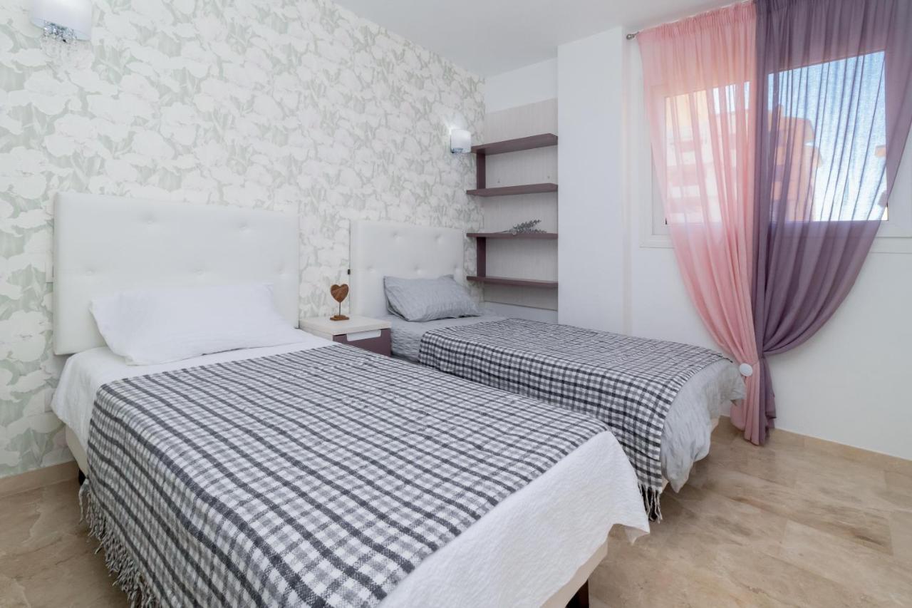 Espanatour Recoleta 2D Torrevieja Luaran gambar